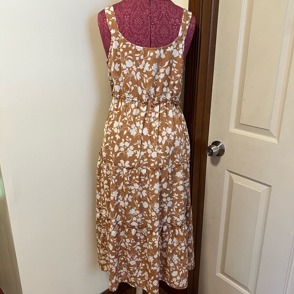 Flowy summer dress Large - Picture 2 of 4